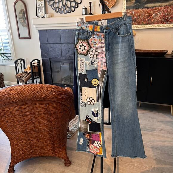 Urban Outfitters BDG Jeans Womens Size 24 Patchwork Flare Indigo Raw Hem Funky - Picture 16 of 16